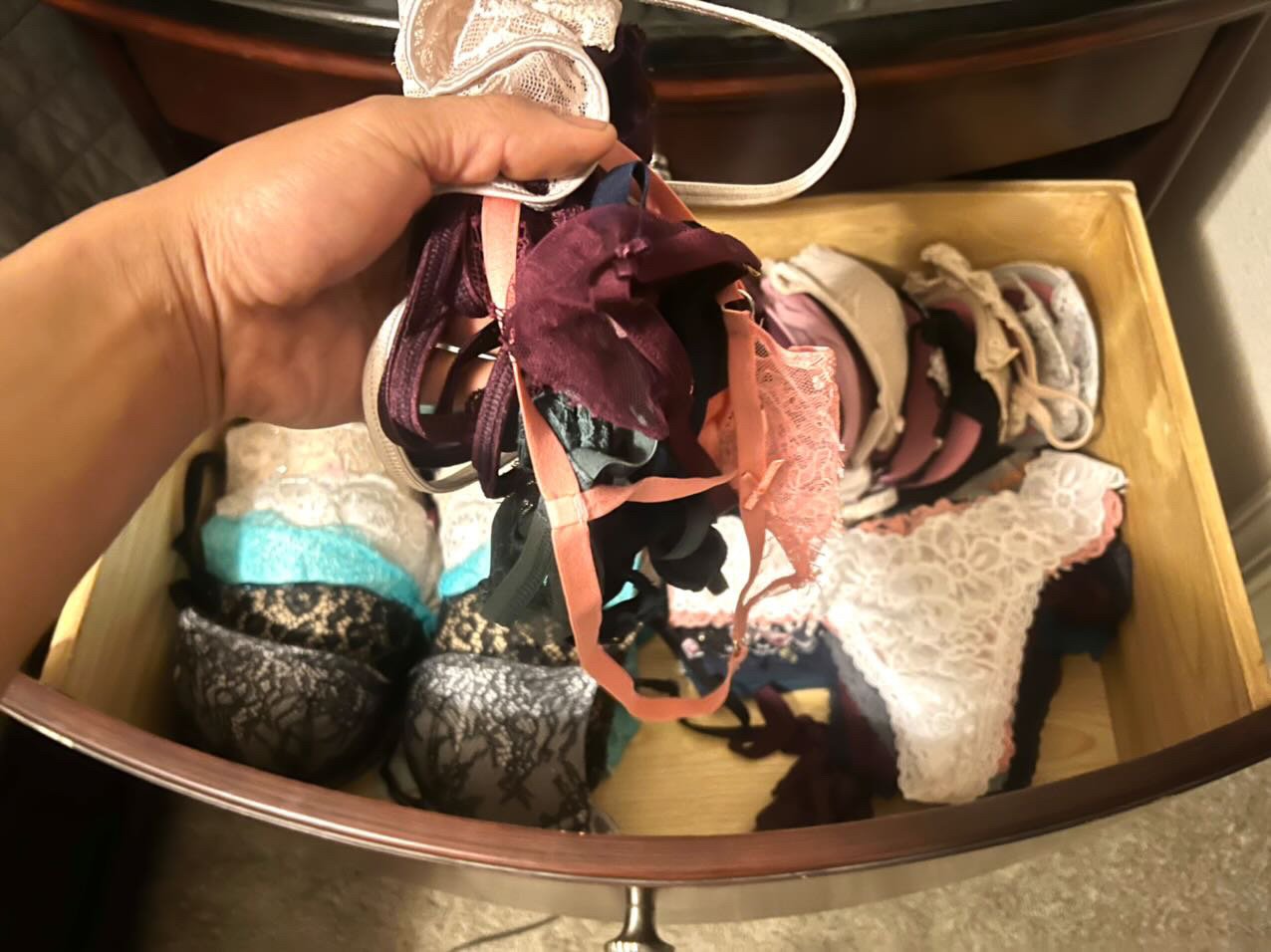 Im Obsessed With My Cousin’s Panties. Love Smelling Them. #wwdncbfM