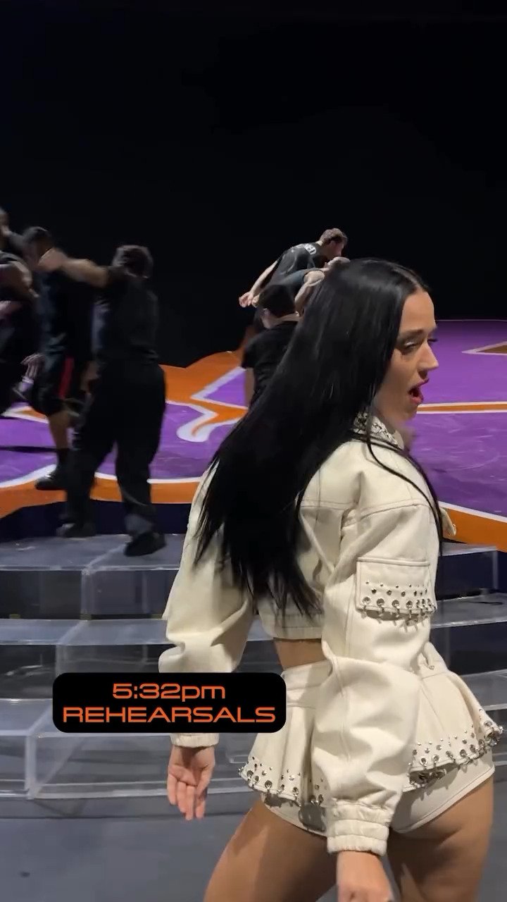 Katy Perry #o7o68w56