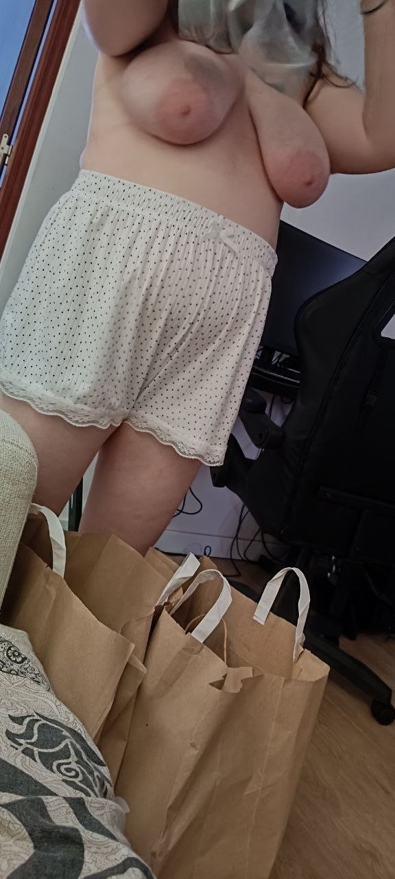 Cornudo español comparte a su puta vaca #vdPDzo3u